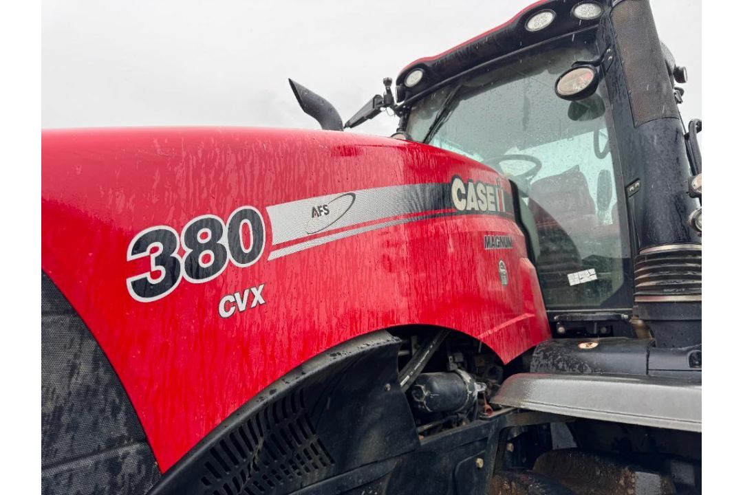 2018 Case Magnum AFS 380 CVX 50Kph 4wd tractor with front linkage, front and cab suspension, air bra - Image 29 of 34