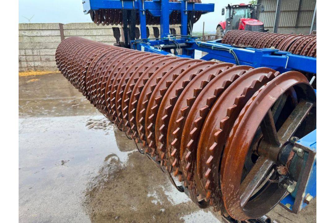 2016 Watson HFCB 830 8.3m Cambridge rolls with breaker rings, horizontal holding with levelling padd - Image 8 of 19