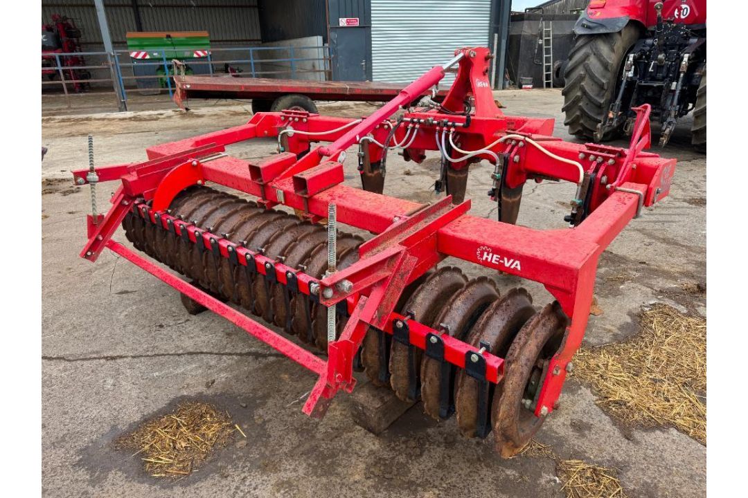 2014 HE-VA 3m 5 leg subsoiler with rear hydraulic adjustable packer, linkage mounted. Serial No: 305 - Image 10 of 20