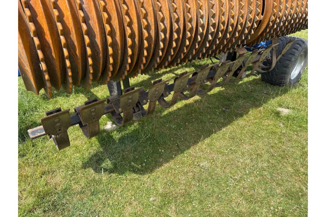 2016 Watson HFCB 830 8.3m Cambridge rolls with breaker rings, horizontal holding with levelling padd - Image 17 of 19