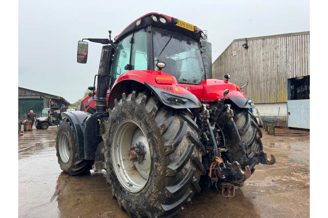 2018 Case Magnum AFS 380 CVX 50Kph 4wd tractor with front linkage, front and cab suspension, air bra - Image 16 of 34