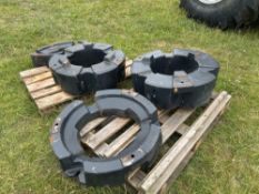 Set rear wheel weights suited to Case Magnum 380 tractor