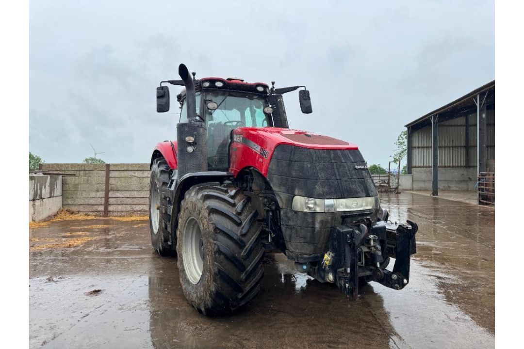 2018 Case Magnum AFS 380 CVX 50Kph 4wd tractor with front linkage, front and cab suspension, air bra - Image 32 of 34