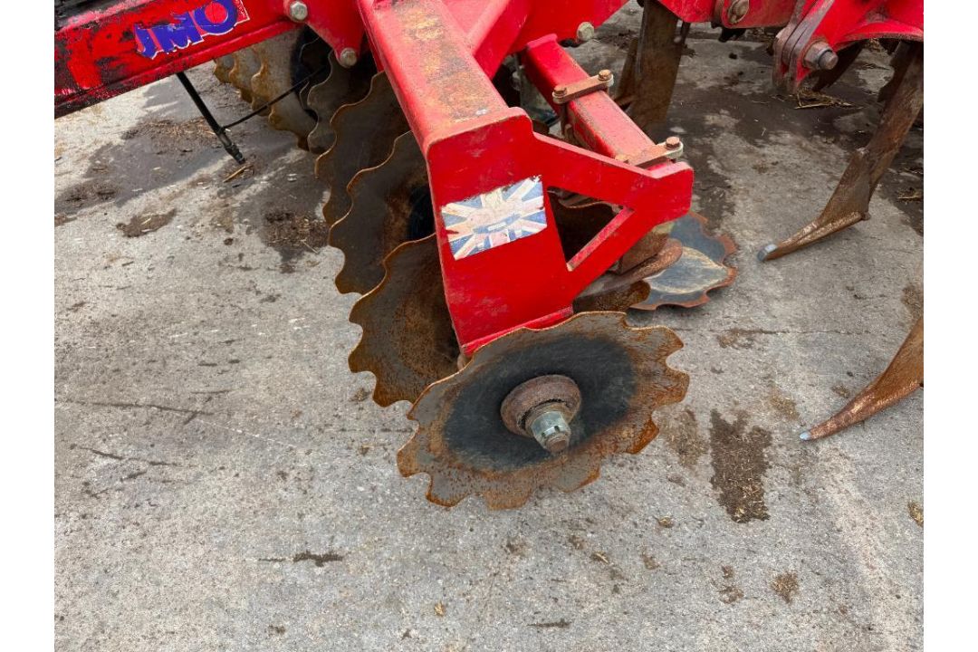 Sumo Trio 3T trailer cultivator with front discs, 6 legs and rear double discs to rear packer. Seria - Image 21 of 27