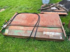 Suton bucket brush (Buckinghamshire) (No VAT)