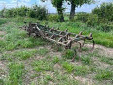 John Deere C10 hydraulic folding spring tine cultivator (Oxfordshire)