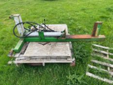 Log splitter on 3 point linkage (Buckinghamshire) (No VAT)