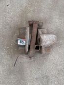 Pair roll ends and implement stand