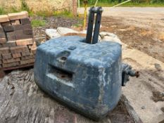 800kg front weight, linkage mounted