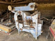 Henry Cooch vintage seed dresser