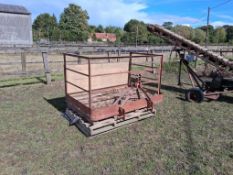 Linkage mounted transport crate