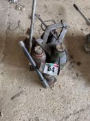Quantity bottle jacks, axle stands & trolley jack