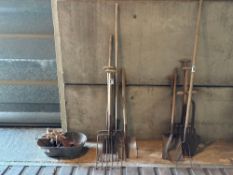 Quantity of hand tools