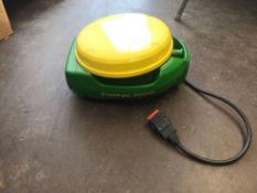 John Deere StarFire 7000 receiver. Serial No: PCS17UB257799