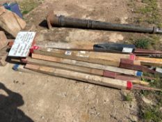 Quantity wooden posts