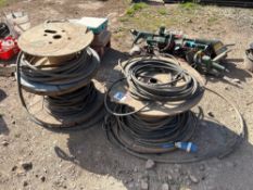 Quantity armoured cable