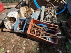 Quantity vintage sundries