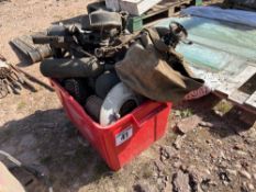 Quantity vintage sundries