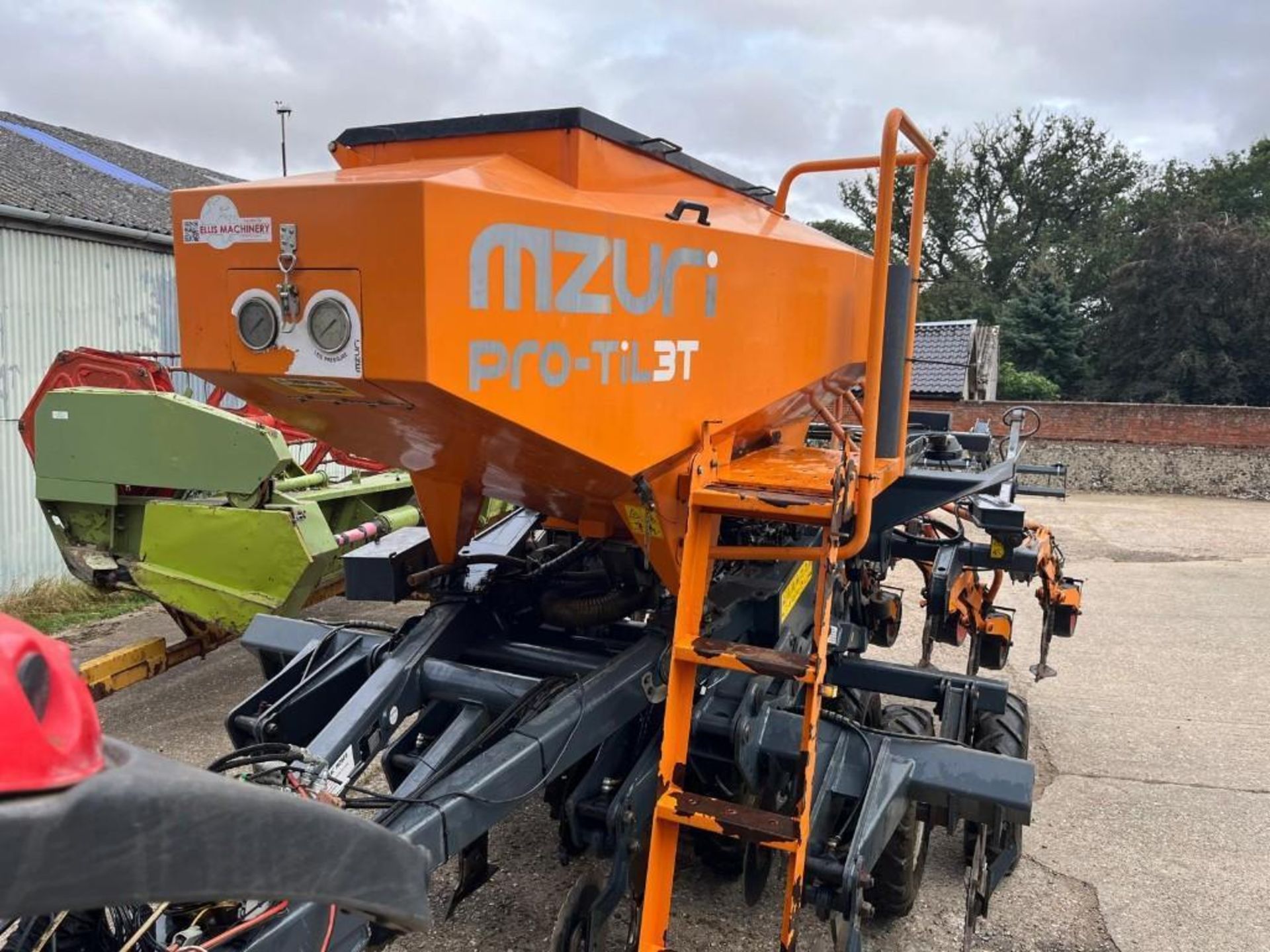 2013 Mzuri 3M Pro-Til 3T Drill - (Norfolk)