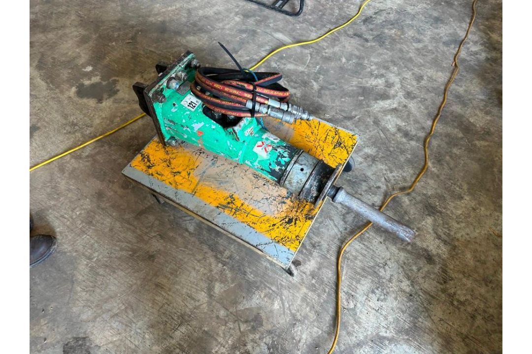 2016 Montabert pneumatic pecker hydraulic breaker. Serial no: A01003401 - Image 2 of 4