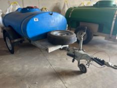 Western International 1000l plastic tank. C/w spare wheel. Serial no: E11*2007/46*0769*00