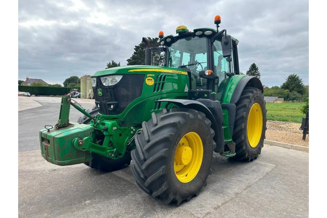 2021 John Deere 6195M tractor. 40kph command quad, front linkage, adblue, data tagged, 4 spool valve - Image 2 of 18