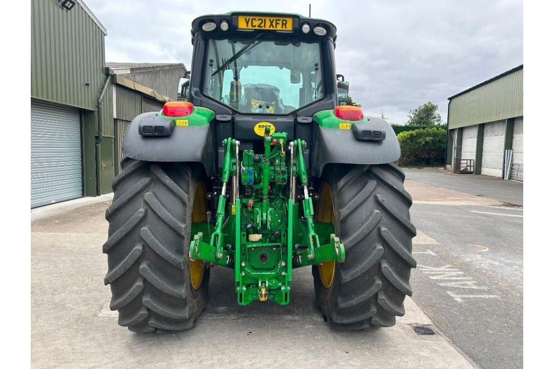2021 John Deere 6195M tractor. 40kph command quad, front linkage, adblue, data tagged, 4 spool valve - Image 5 of 18