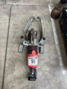 Hydraulic bearing puller