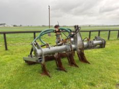 1996 Landlink 4 deep leg slurry injector with rear flat roller and 4