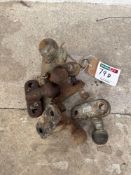 Quantity ball hitches