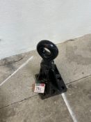 Towing eye, bolt on