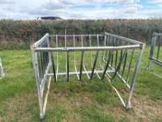 1No IAE sheep feed cradle