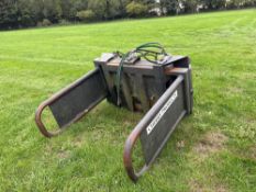 Cherry Products bale squeeze on pin and cone brackets