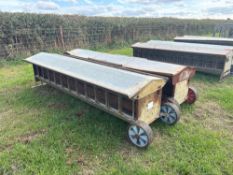 2No lamb creep feeders