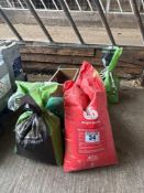 Quantity grass seed and game cover seed