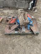 Quantity plough parts