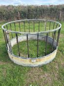 1No sheep ring feeder
