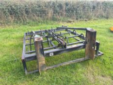 Cherry Products CH26 bale grab on pin and cone brackets