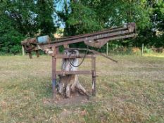 Parmiter post knocker