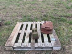 3No wafer weights and 1No 56lb weight