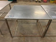 1.08m x 1.19m Stainless steel table