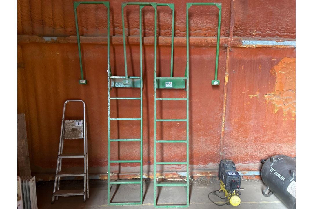 2No potato box ladders