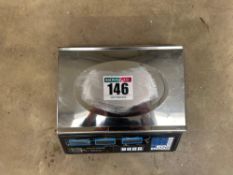 Electromax 40kg digital weigh scales