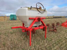 Techneat Placement Pro front tank with eradicator tines. Serial No: 8058