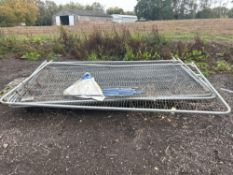 Quantity herras fencing panels and feet