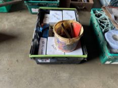 Quantity nuts, bolts, washers etc