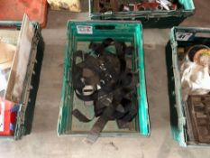 Quantity curtain sider ratchets