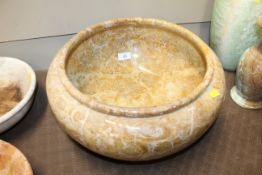 A marble jardinière 39cm dia.