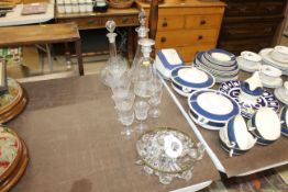 A quantity of various glassware to include Pall Ma