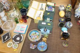 A collection of cloisonné bowl, trinket boxes, dis